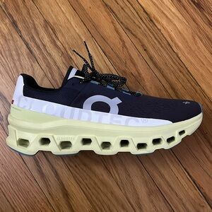 NWT On Running CLOUD MONSTER Iron/Hay 12.5